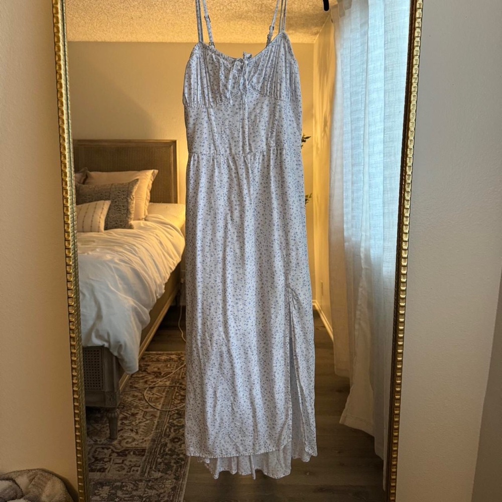 Women’s Old Dress